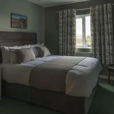 The Pipers Rest Pensionat 4*